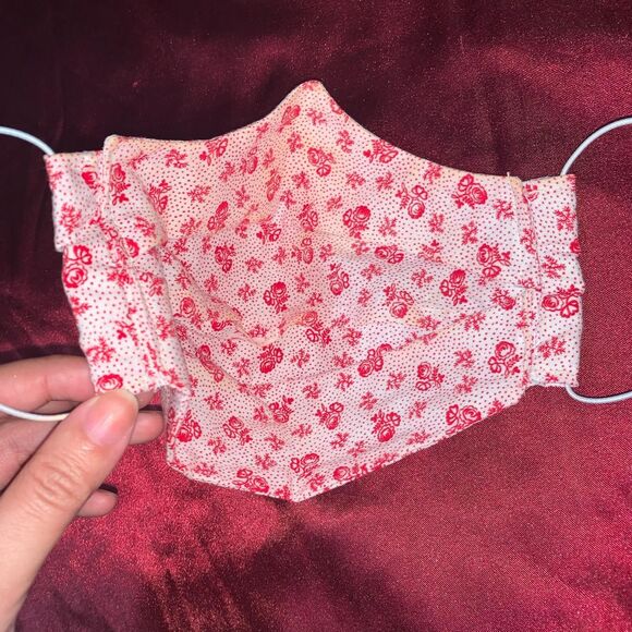 Handmade fabric face mask - Picture 2 of 3